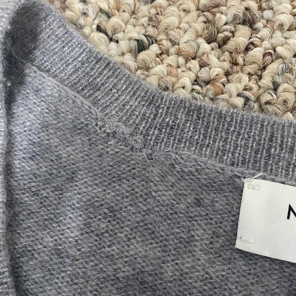 Nordstrom 100% Cashmere Gray V-Neck Sweater - Picture 7 of 7